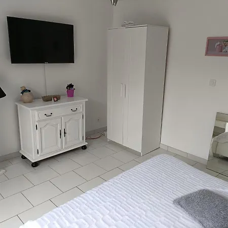 Virtuel Bed & Breakfast Achicourt